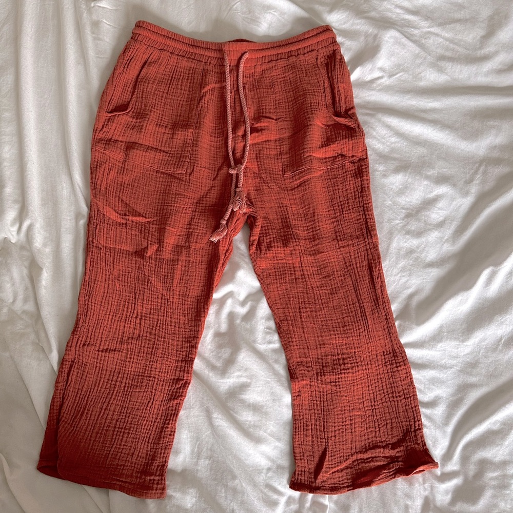 Capri pants